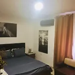 Your Own Privacy Flat דירה *