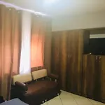 Your Own Privacy Flat * טיראנה