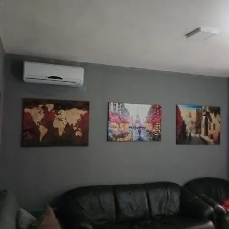 Entire Flat To Chill-inn Apartament Tirana