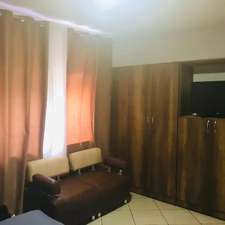 Entire Flat To Chill-Inn * Tirana
